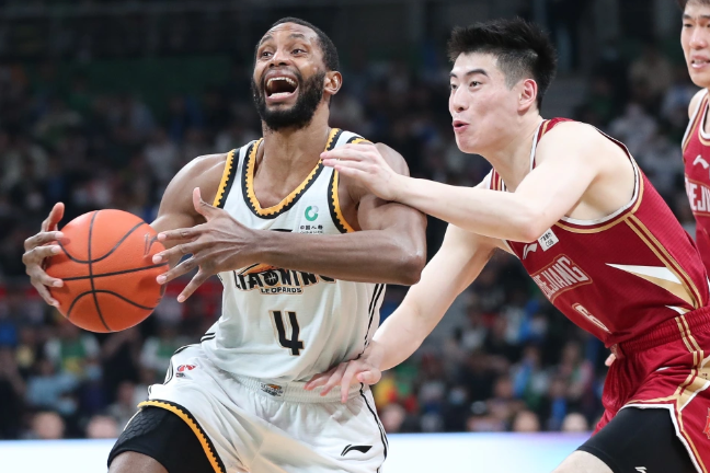 风云突变！俄克拉荷马雷霆今晨外线爆发；CBA季后赛版图或变；管理层满意；更衣室氛围转暖(波士顿凯尔特人vs俄克拉荷马雷霆)