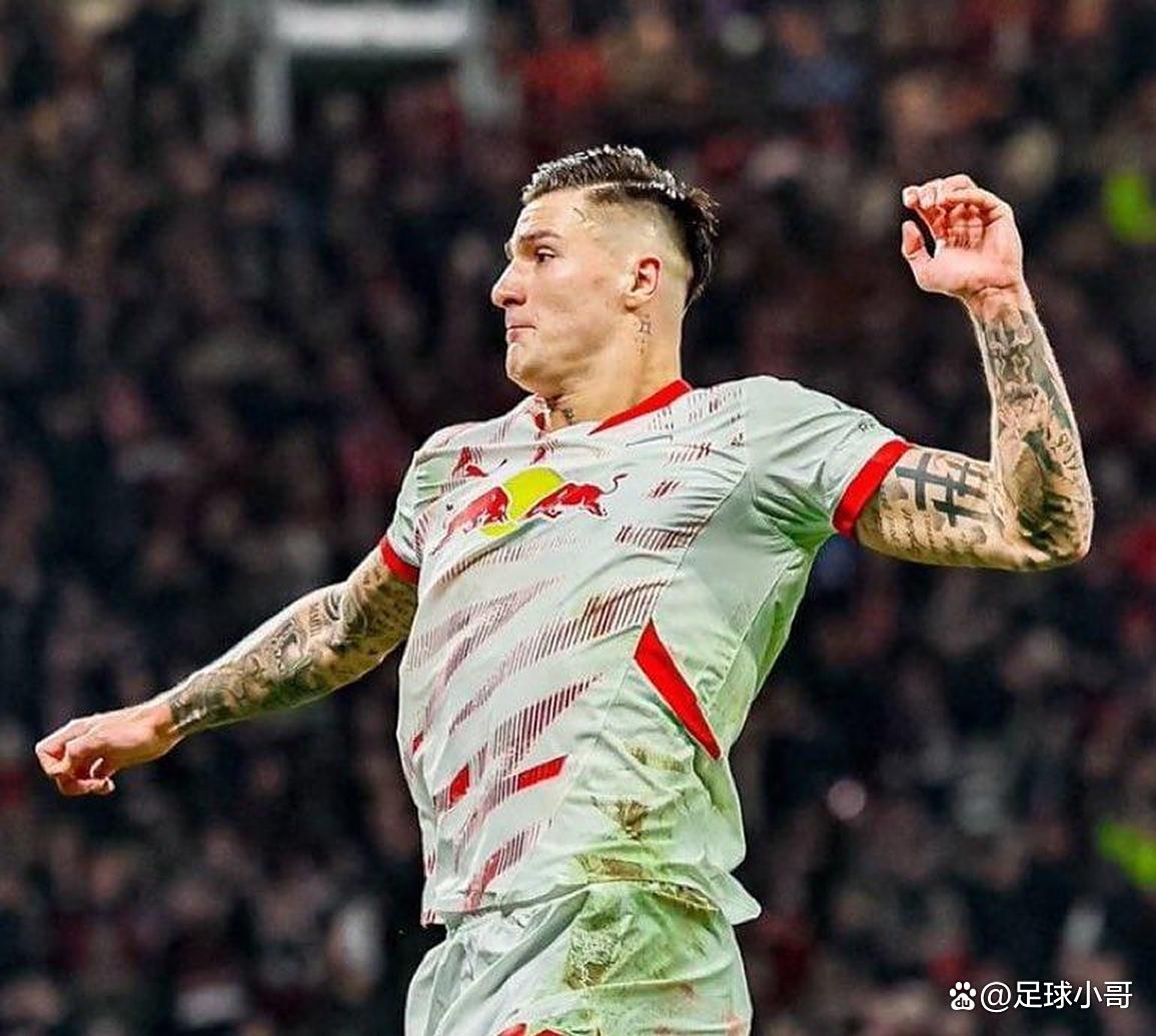 转折点纽卡斯尔豪取连胜，德国杯冲刺阶段攻防权衡，赛场秩序良好，身体对抗强度拉满(曼城vs纽卡斯尔对攻战)