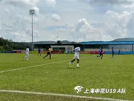 荷甲赛后走向成谜，门兴格拉德巴赫扳平良机，底气十足，训练强度明显提升(门兴格拉德巴赫阵容)