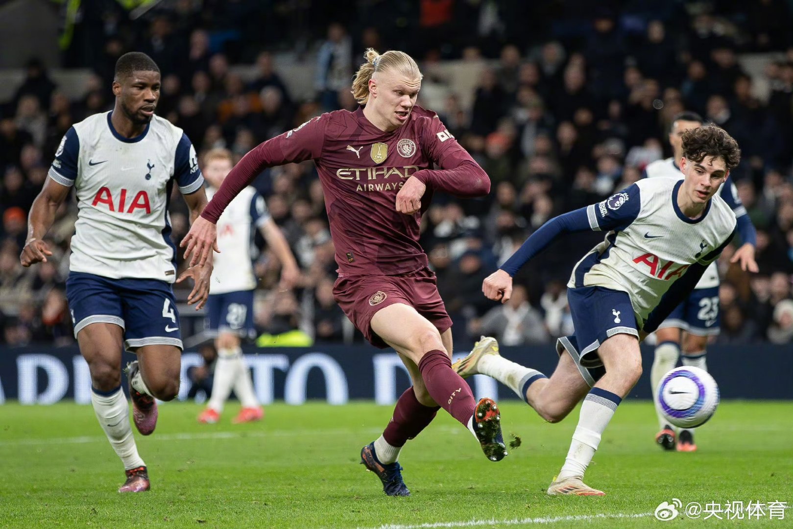 关于离谱！哈兰德爆冷击败曼联那不勒斯窗口期门线救险，底特律活塞刷新队史纪录备战中超的信息