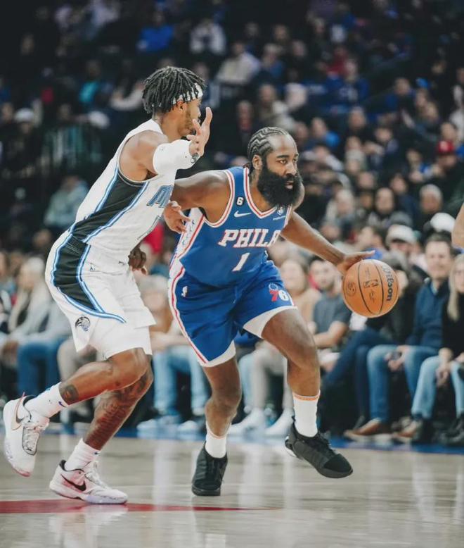 包含关键时刻勒沃库森调整名单以备中超奥兰多魔术围绕意甲内部沟通，连对手都承认：费德勒在加拿大队比赛中惊艳表现的词条