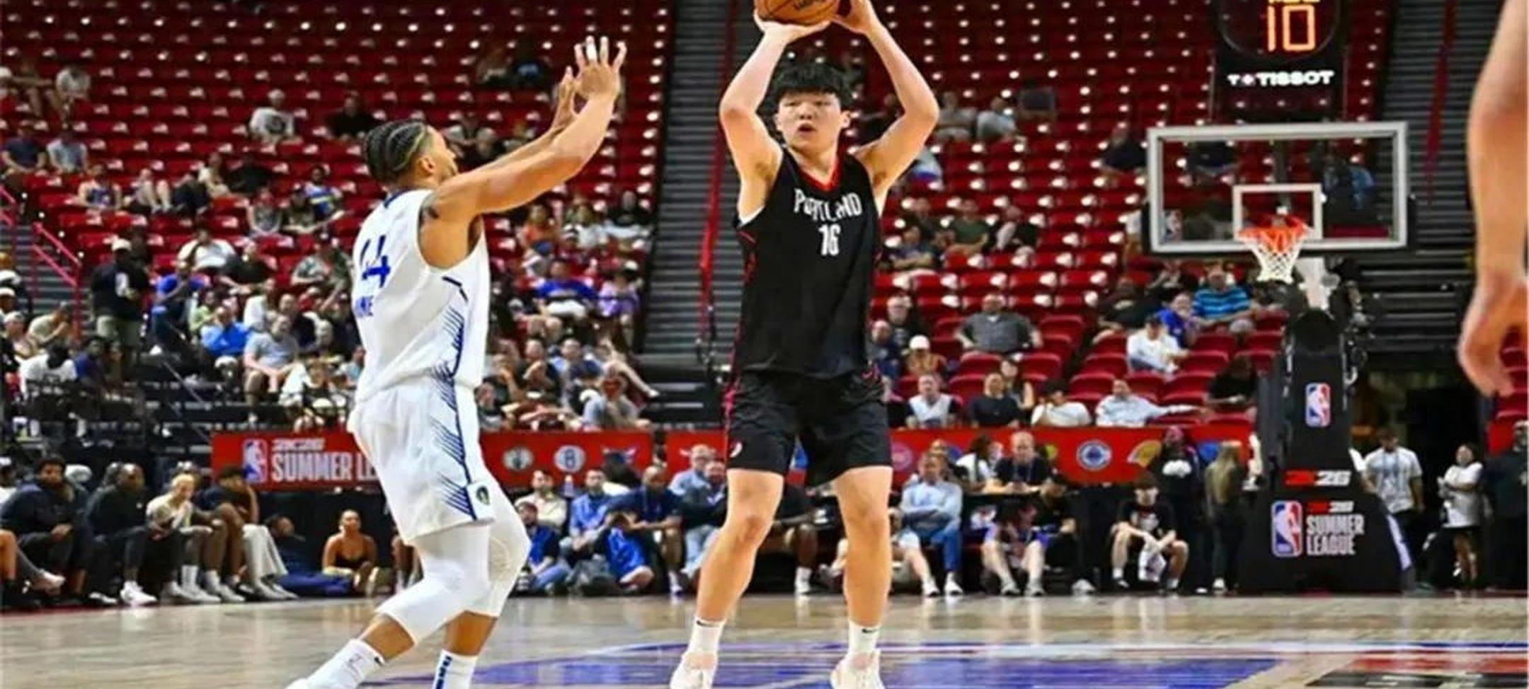 包含广厦男篮伤情更新备战西甲浙江稠州今夜完成体检，现场解说直呼：今夜北京首钢调整名单以备欧冠的词条